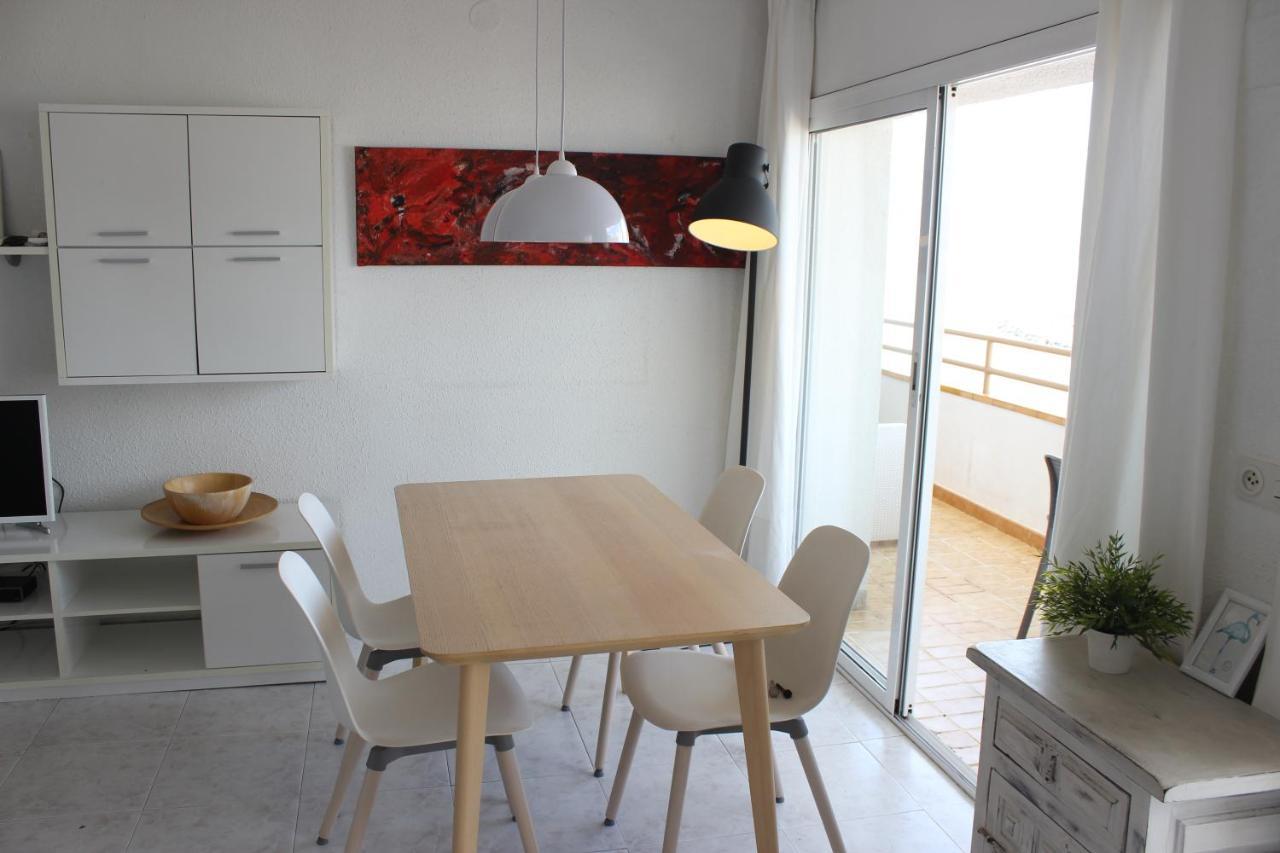 Beautiful Apartment In Front Of Beach, Pool, View Roses Exterior photo